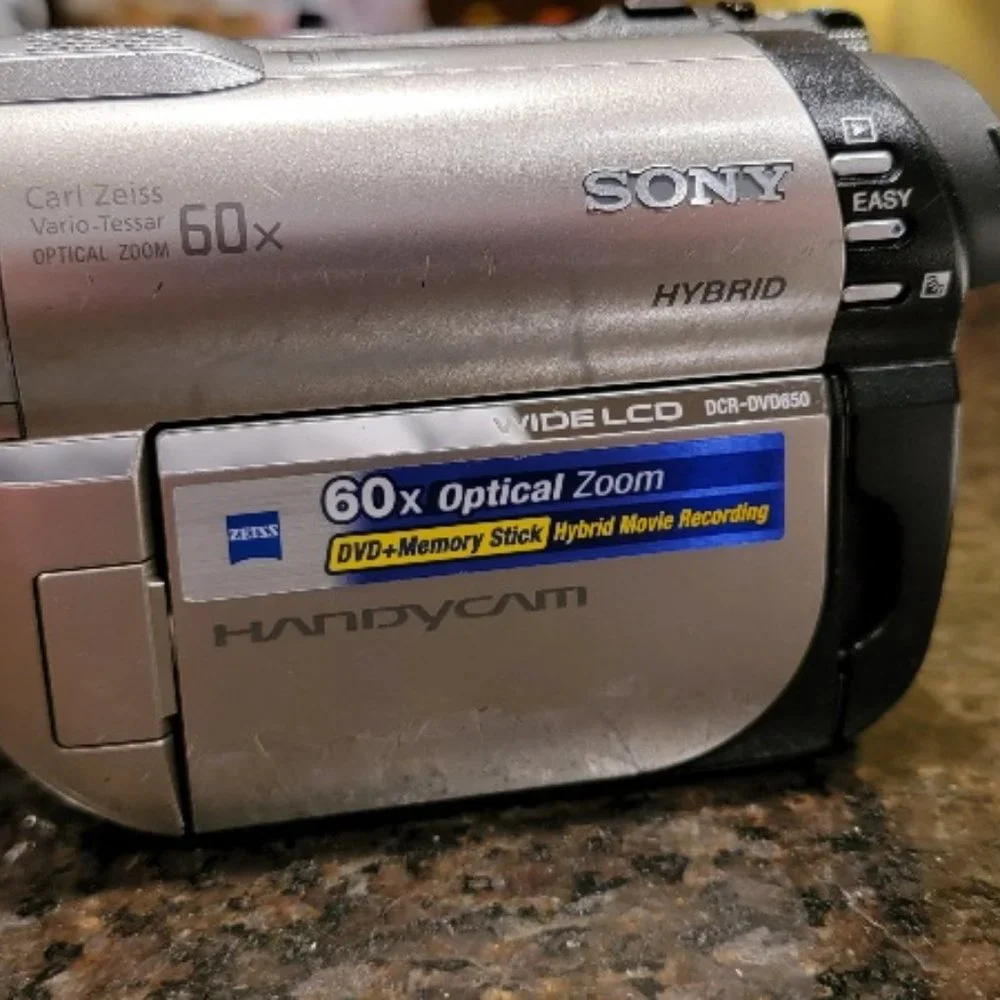 SONY Handycam DCR-DVD108E Recorder